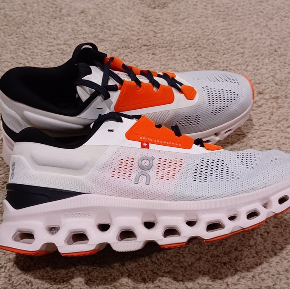 On Running Shoes - On Cloudstratus 3 running shoes in the Undyed White/Sand colorway Womens Size 8